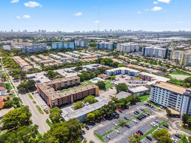 1400 Tallwood Avenue 107, Hollywood, FL 33021