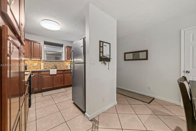 1400 Tallwood Avenue 107, Hollywood, FL 33021