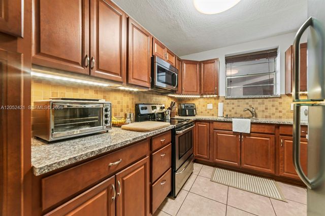 1400 Tallwood Avenue 107, Hollywood, FL 33021