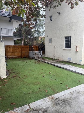 329 NW 11th Ave, Miami, FL 33128