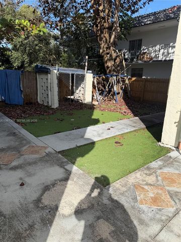 329 NW 11th Ave, Miami, FL 33128