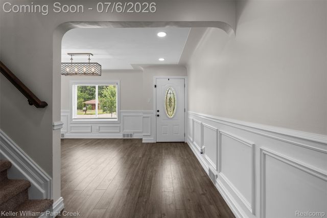 8316 Speedway Drive, Shelby Charter Township, MI 48317