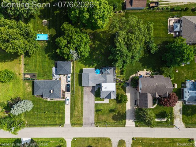 8316 Speedway Drive, Shelby Charter Township, MI 48317