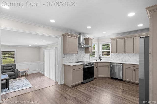 8316 Speedway Drive, Shelby Charter Township, MI 48317