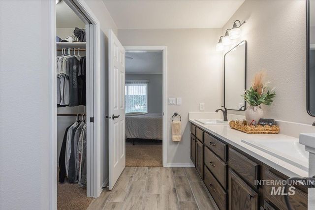 920 N Ashford, Nampa, ID 83687