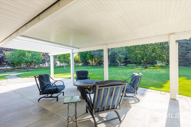 920 N Ashford, Nampa, ID 83687
