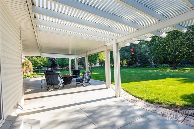 920 N Ashford, Nampa, ID 83687
