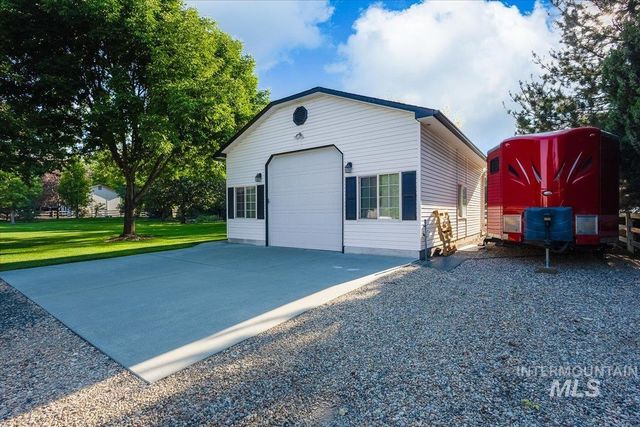 920 N Ashford, Nampa, ID 83687