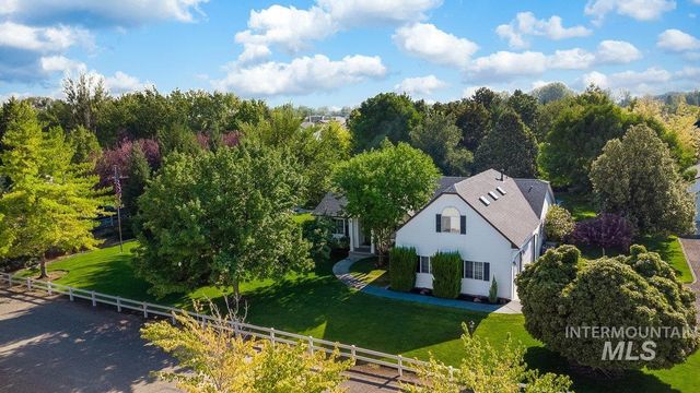 920 N Ashford, Nampa, ID 83687