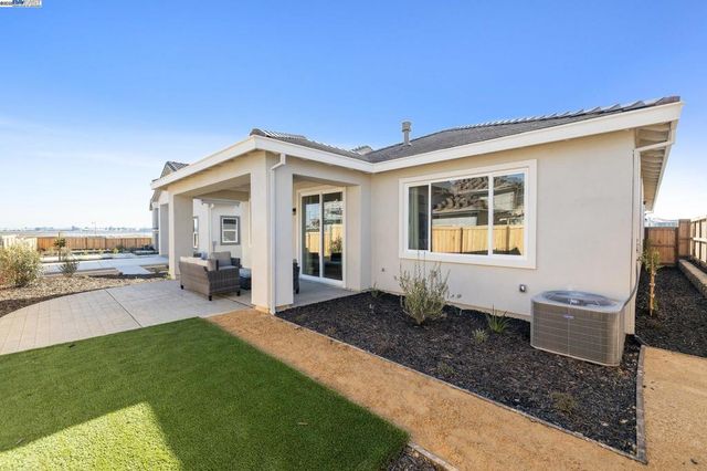 1532 Millennium Way, Fairfield, CA 94533