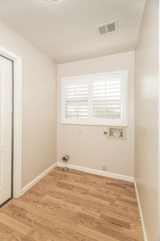 1282 W Flora Avenue, Reedley, CA 93654