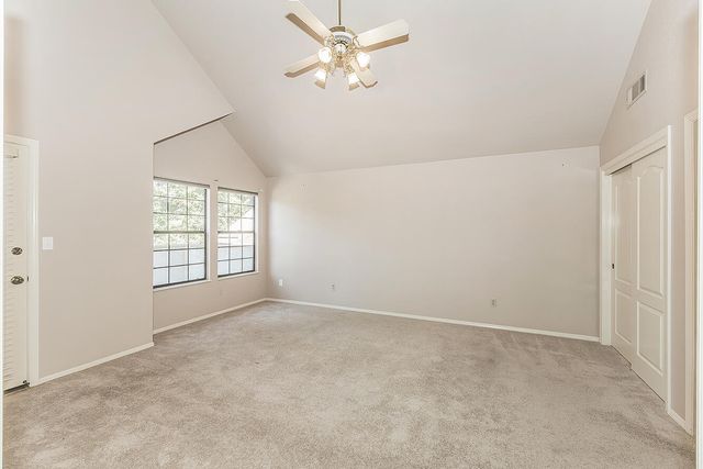 1282 W Flora Avenue, Reedley, CA 93654