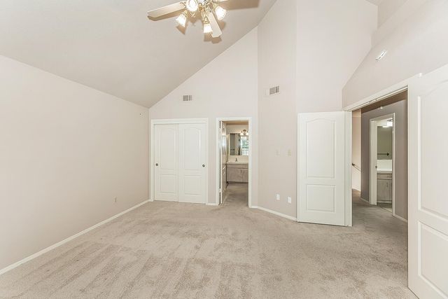 1282 W Flora Avenue, Reedley, CA 93654