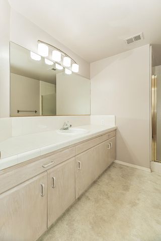 1282 W Flora Avenue, Reedley, CA 93654