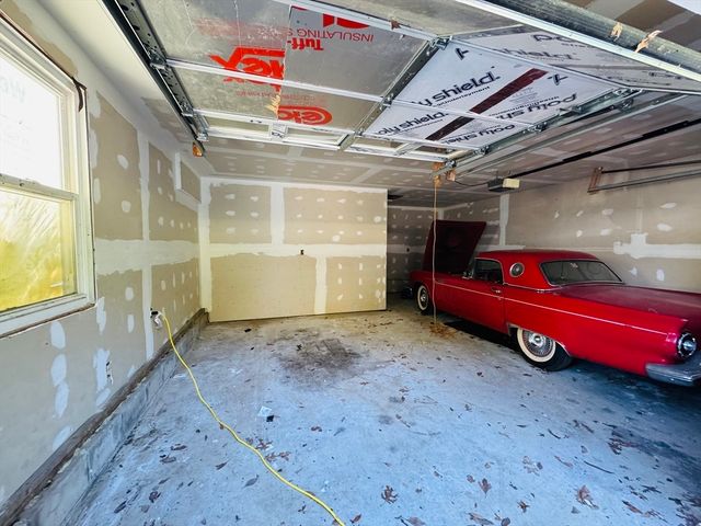 140 Midland Ave, Tisbury, MA 02568