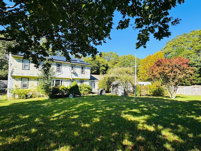 140 Midland Ave, Tisbury, MA 02568