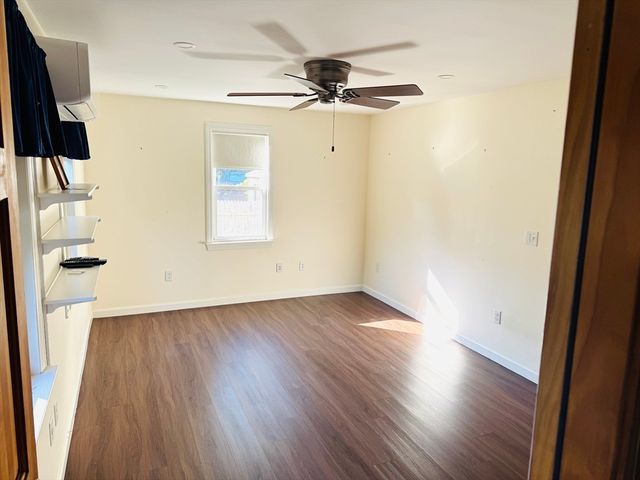 140 Midland Ave, Tisbury, MA 02568