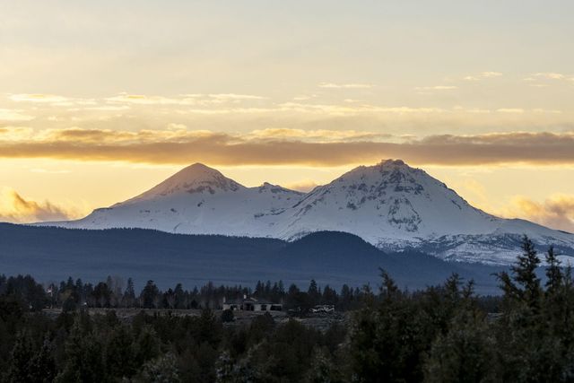 19496 Tumalo Reservoir Road, Bend, OR 97703