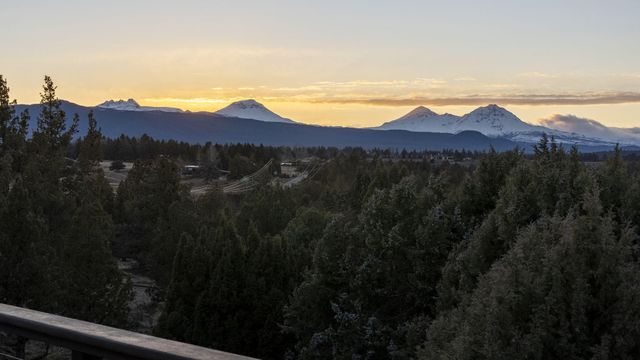 19496 Tumalo Reservoir Road, Bend, OR 97703