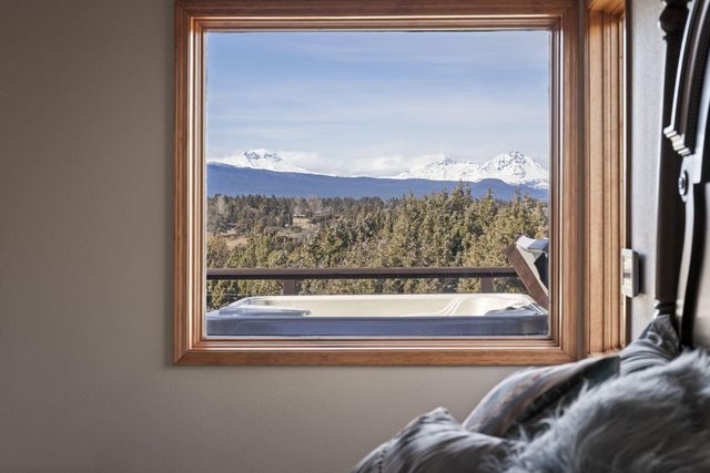 19496 Tumalo Reservoir Road, Bend, OR 97703