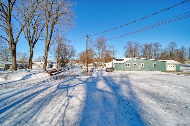 10902 Devils Lake Highway, Addison, MI 49220