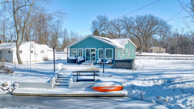 10902 Devils Lake Highway, Addison, MI 49220