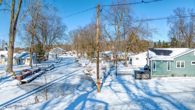 10902 Devils Lake Highway, Addison, MI 49220