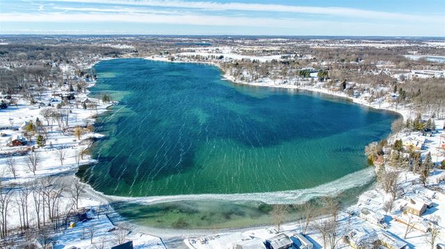 10902 Devils Lake Highway, Addison, MI 49220