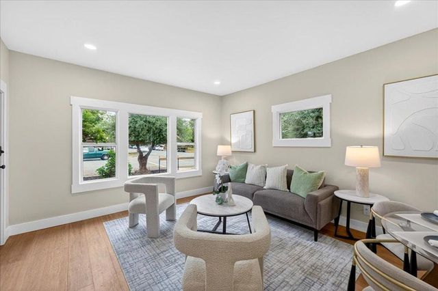 7601 Rosanna Street, Gilroy, CA 95020