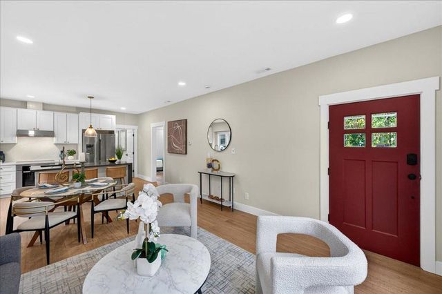 7601 Rosanna Street, Gilroy, CA 95020