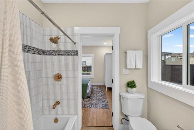 7601 Rosanna Street, Gilroy, CA 95020