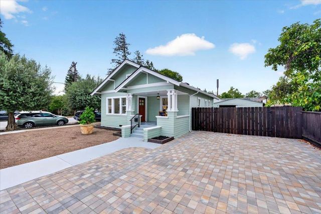 7601 Rosanna Street, Gilroy, CA 95020