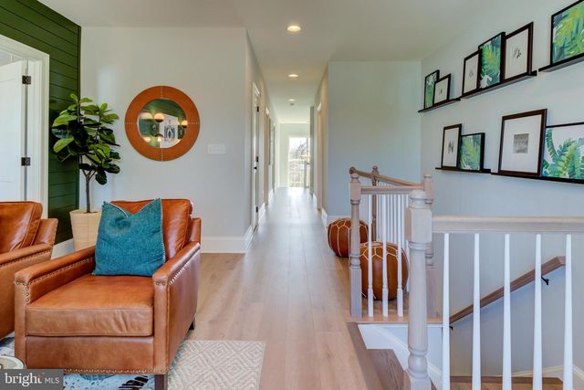 39 OLD COVERED BRIDGE RD, Newtown Square, PA 19073