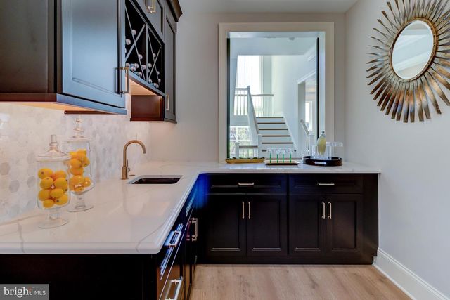 39 OLD COVERED BRIDGE RD, Newtown Square, PA 19073