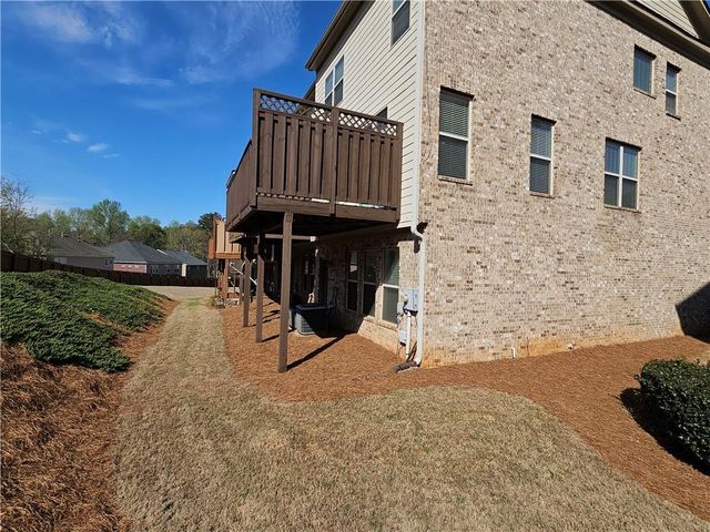 2724 Blakely Drive, Suwanee, GA 30024