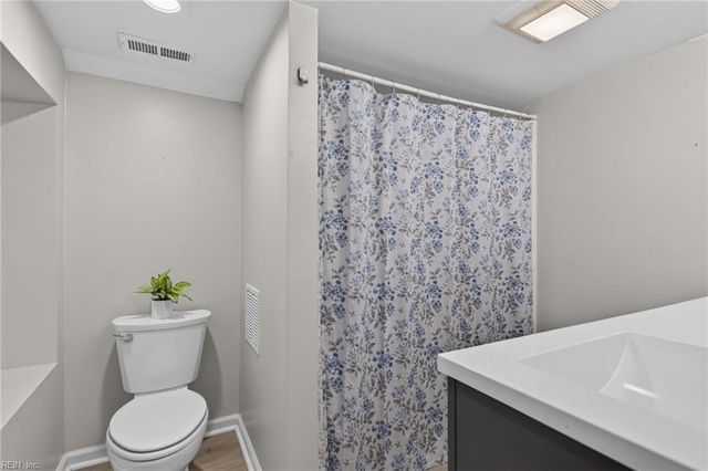 4240 Battery RD, Virginia Beach, VA 23455