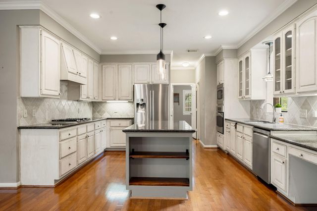 1518 Fall Wood Drive, Sugar Land, TX 77479