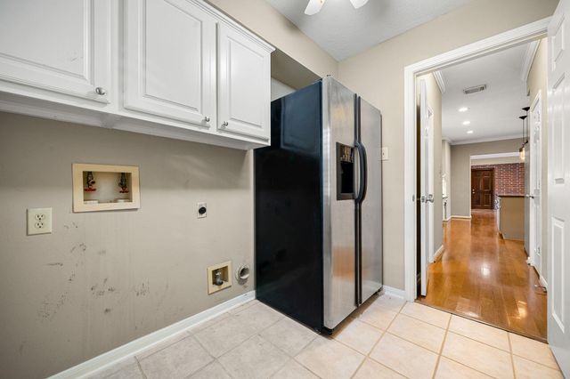 1518 Fall Wood Drive, Sugar Land, TX 77479