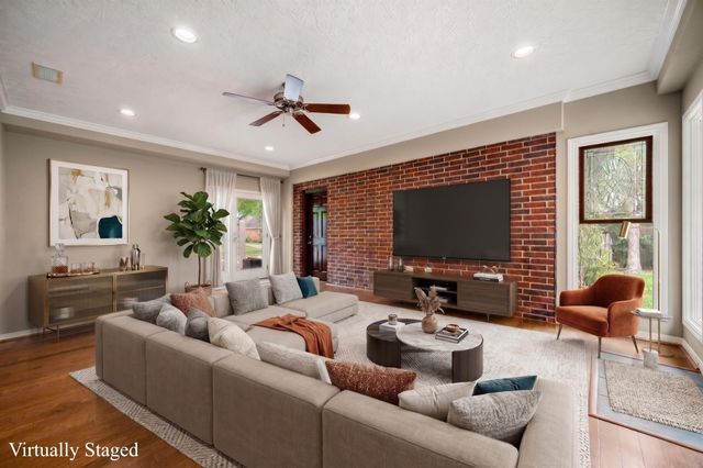 1518 Fall Wood Drive, Sugar Land, TX 77479