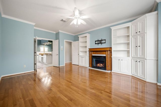 1518 Fall Wood Drive, Sugar Land, TX 77479