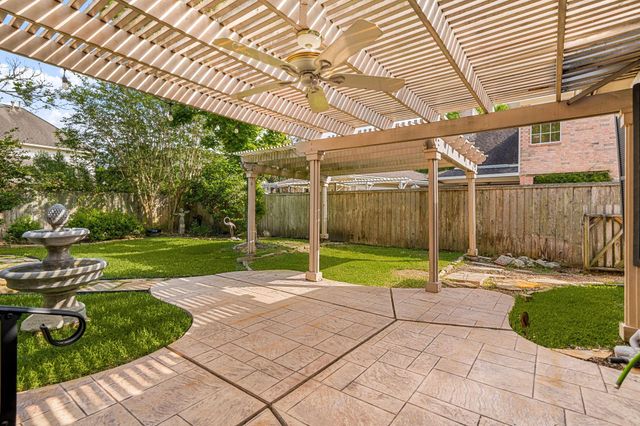 1518 Fall Wood Drive, Sugar Land, TX 77479