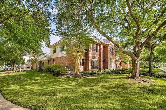 1518 Fall Wood Drive, Sugar Land, TX 77479