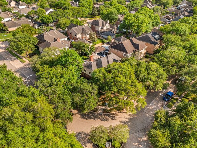 1518 Fall Wood Drive, Sugar Land, TX 77479