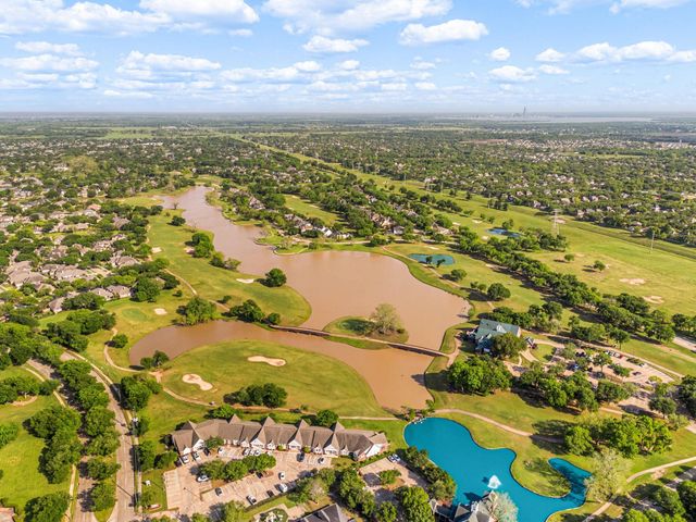 1518 Fall Wood Drive, Sugar Land, TX 77479