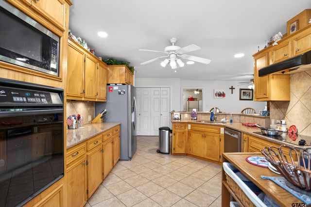 639 CR 2280, Grapeland, TX 75844