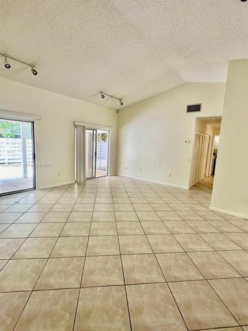 14530 SW 142nd Ct Cir, Miami, FL 33186