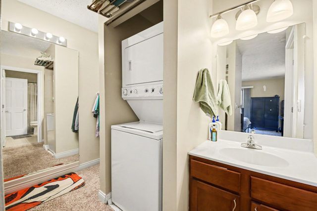 110 Winding Way, A, Covington, KY 41011