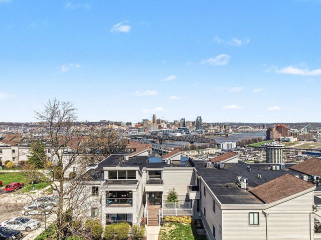 110 Winding Way, A, Covington, KY 41011