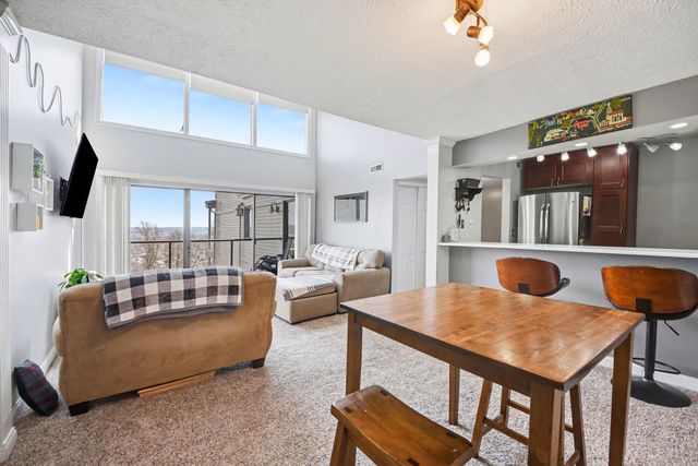 110 Winding Way, A, Covington, KY 41011