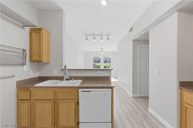 9975 Peace Way 1042, Las Vegas, NV 89147